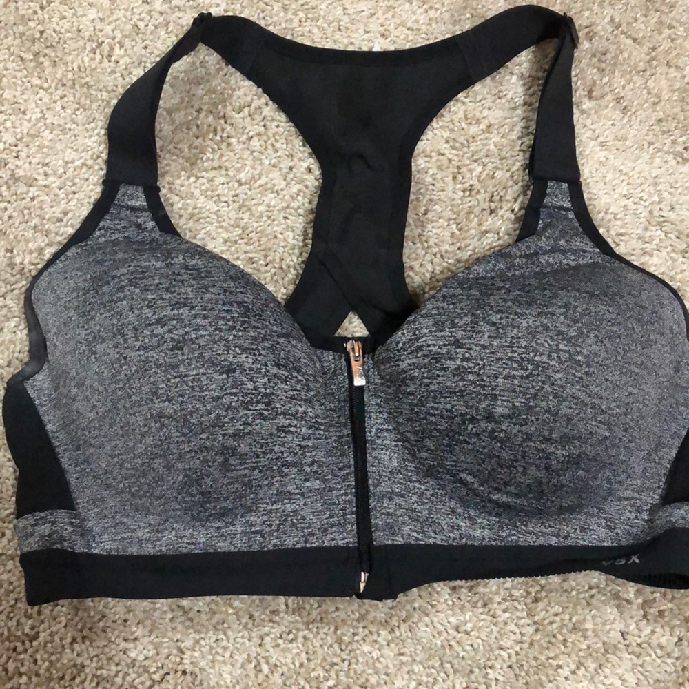 VSX zip front sports bra 36C